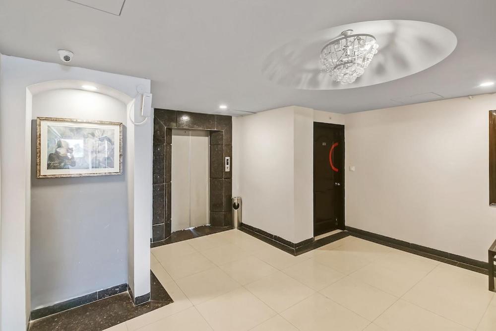 Hotel Queens Tower Αμριτσάρ Εξωτερικό φωτογραφία